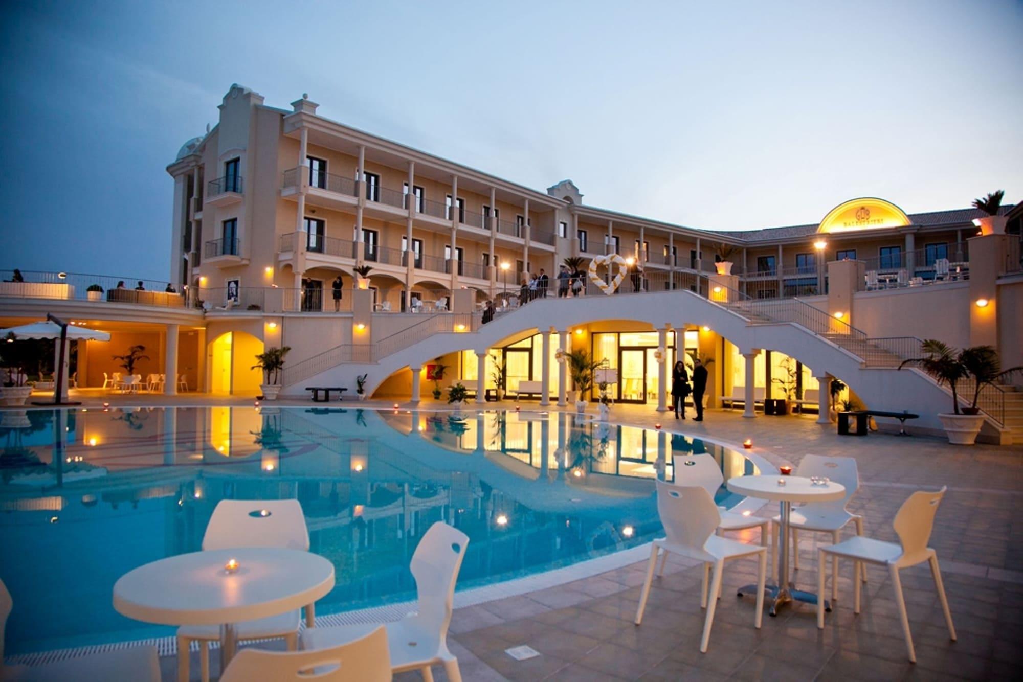 Grand Hotel Balestrieri Torre Melissa Exterior photo