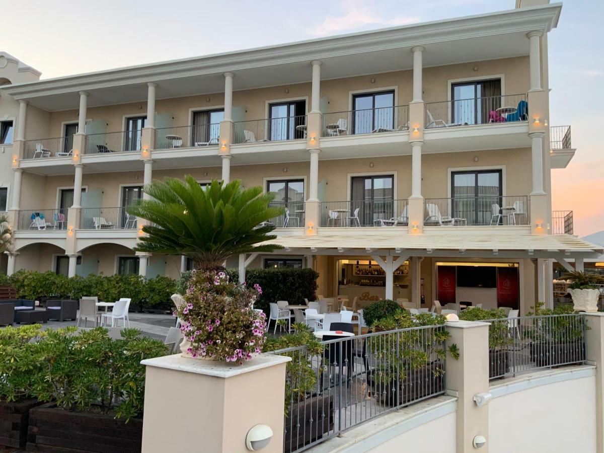 Grand Hotel Balestrieri Torre Melissa Exterior photo