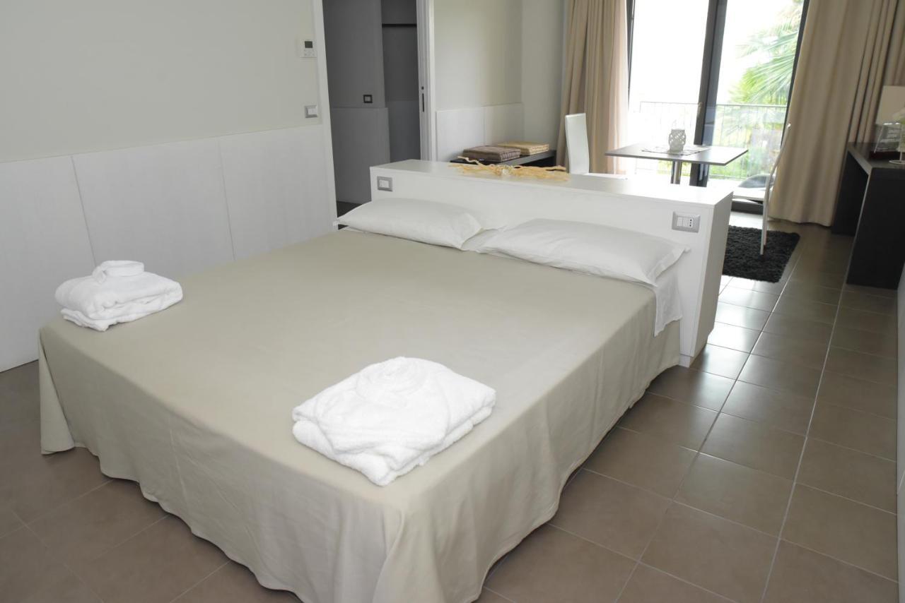 Grand Hotel Balestrieri Torre Melissa Exterior photo